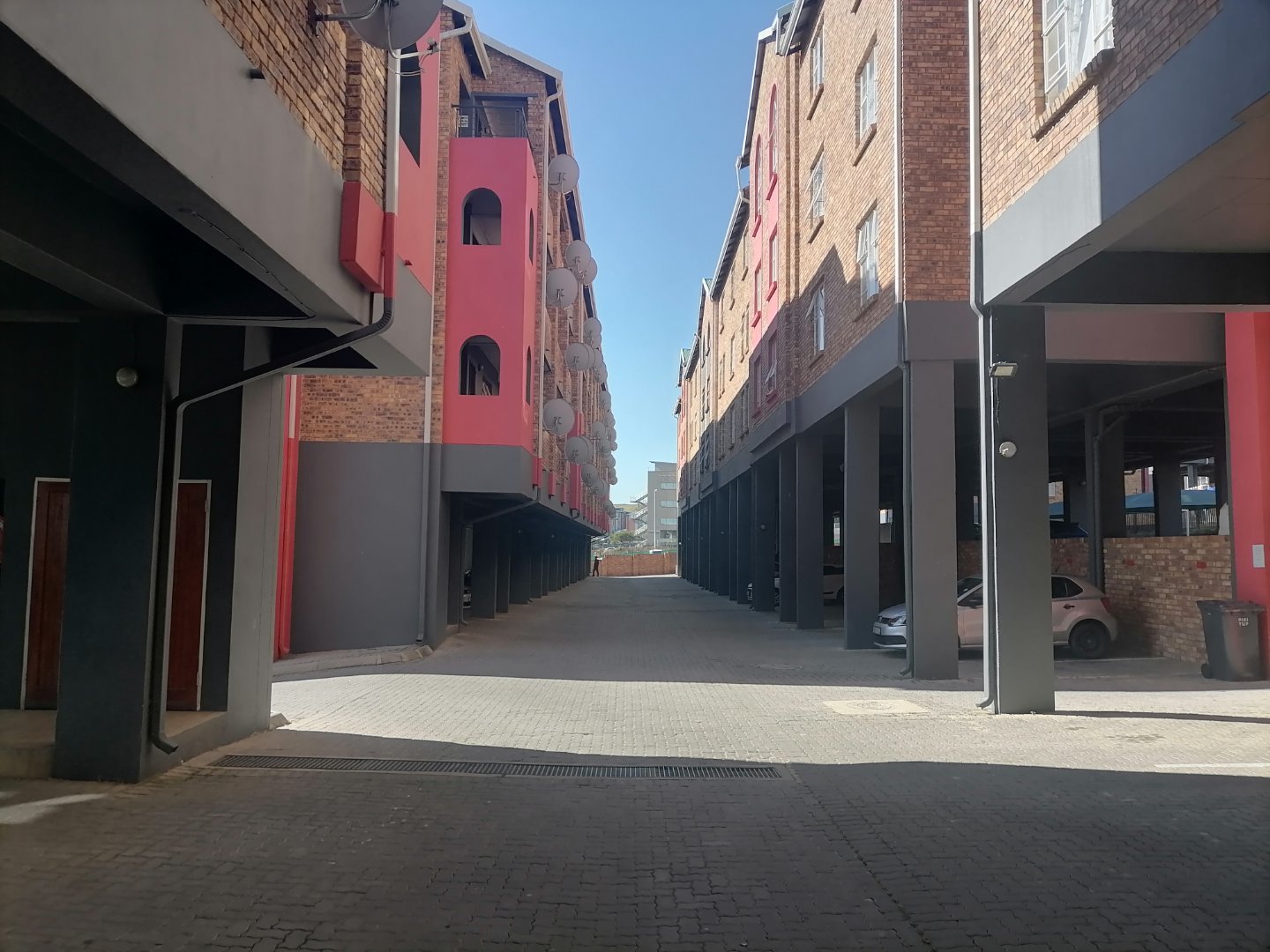 Spacious One Bedroom Apartment – Grand Central Apartments