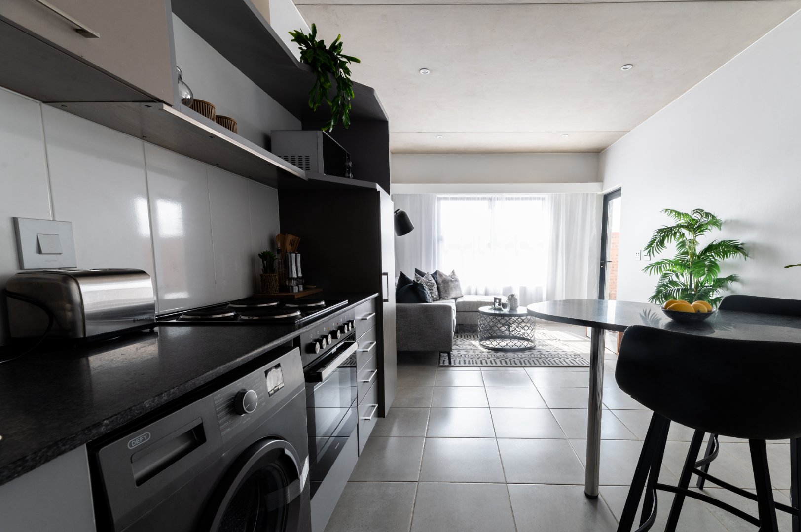 Two Bedroom Two Bathroom Apartment – Glen Starling – Special, Glen Marais