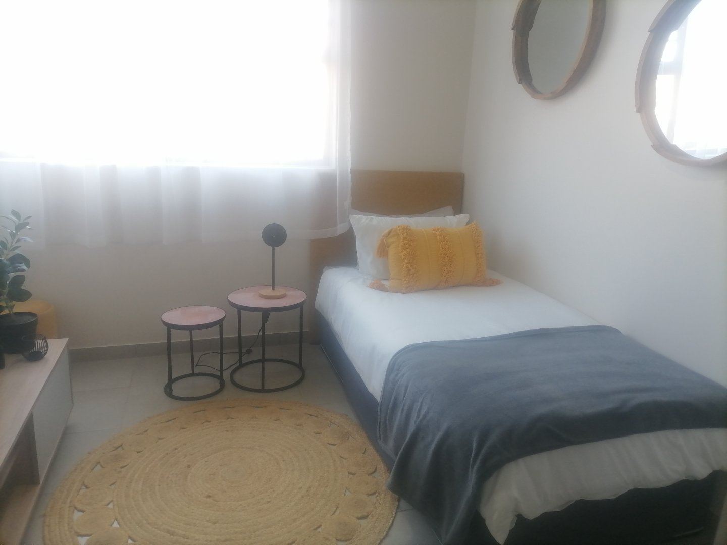 Bachelor Apartment – Lavelle Valencia, Celtisdal