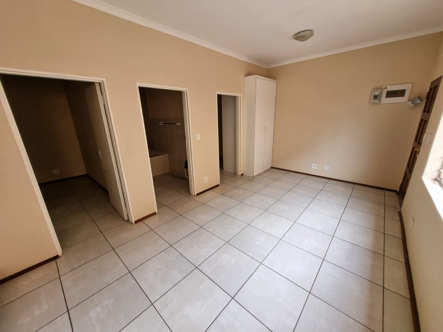 Two Bedroom Apartment – Oak Mews, Kempton Park Central