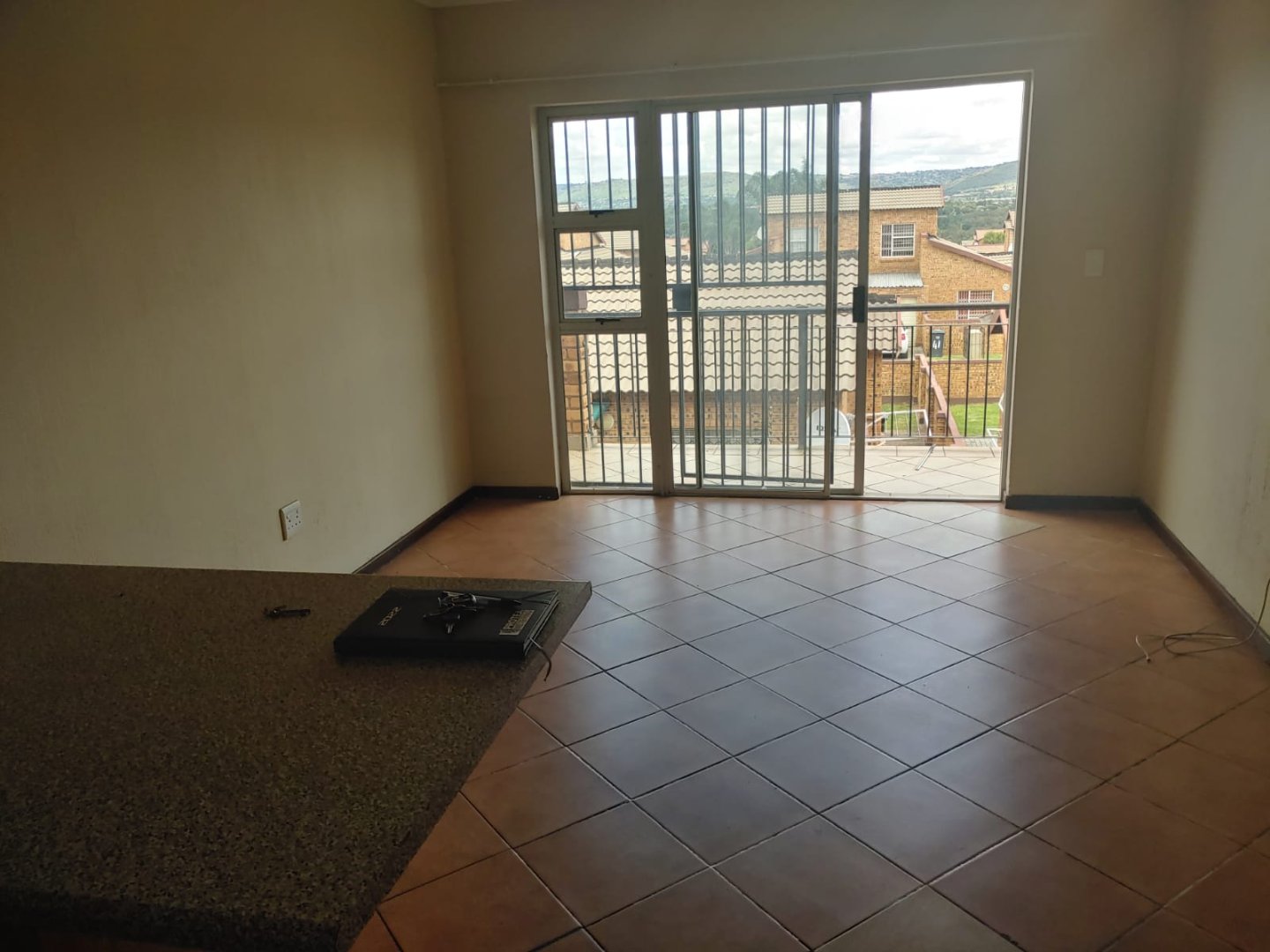 Two Bedroom Ground Floor Apartment – Honeycomb, Honeypark