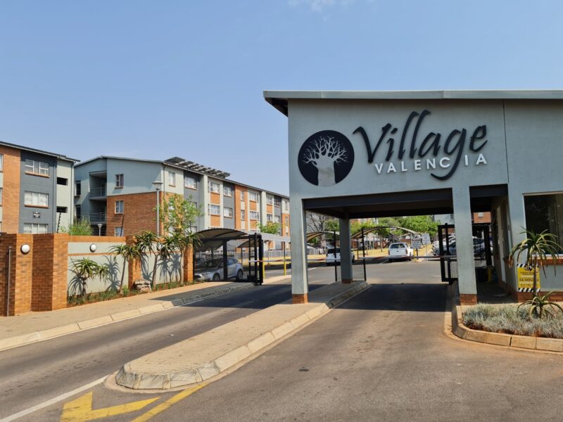 Semi-detached one bedroom apartment – Village Valencia, Die Hoewes