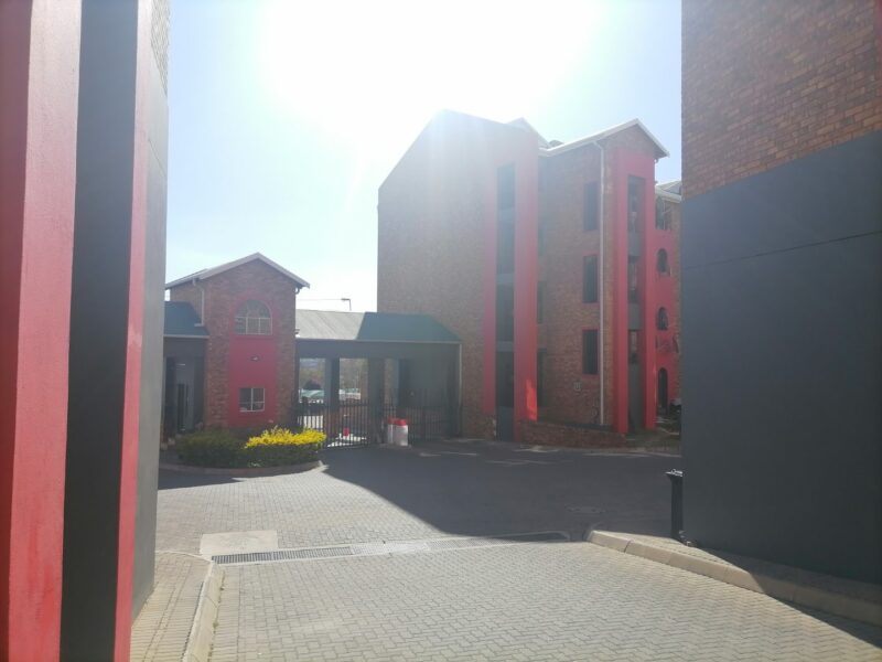 Spacious One Bedroom Apartment – Grand Central Apartments