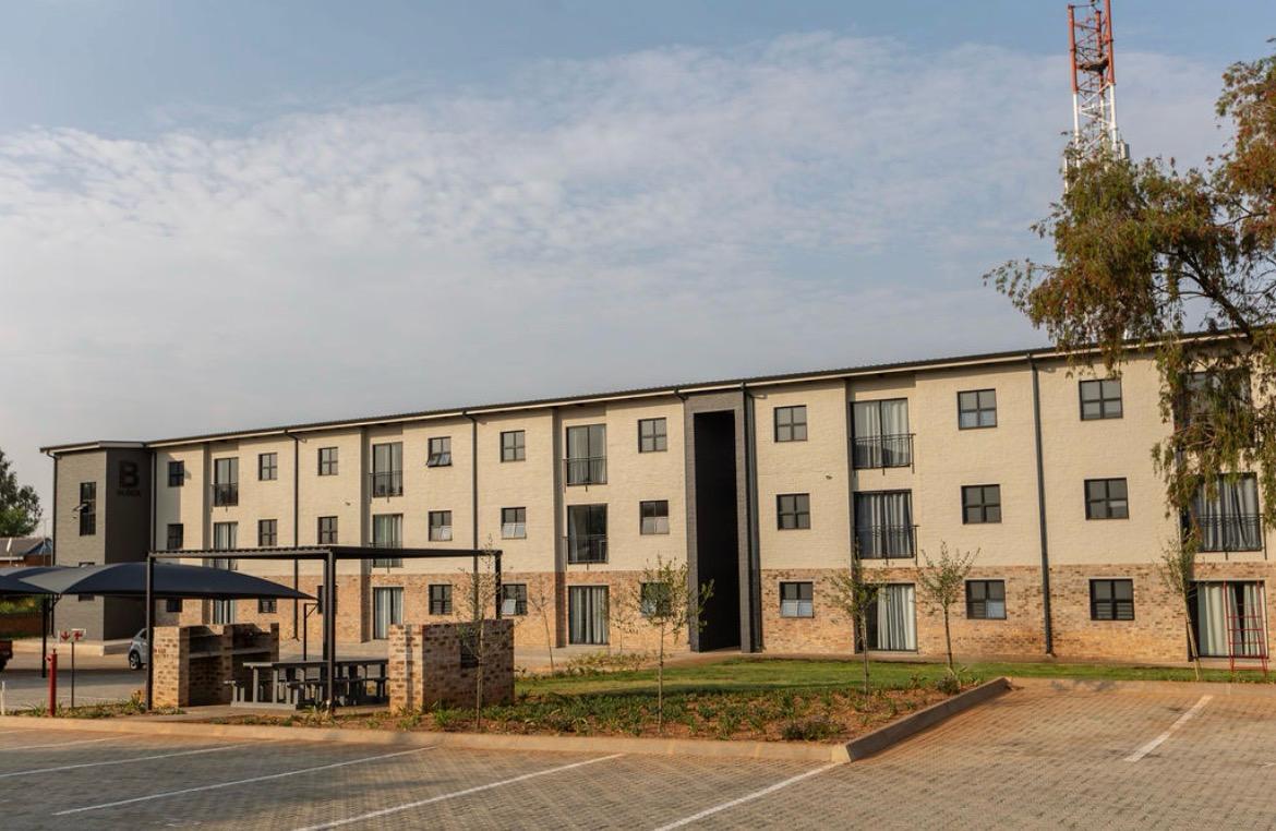 Student / Young Professional room available in a shared apartment – Ivy Corner, Die Hoewes