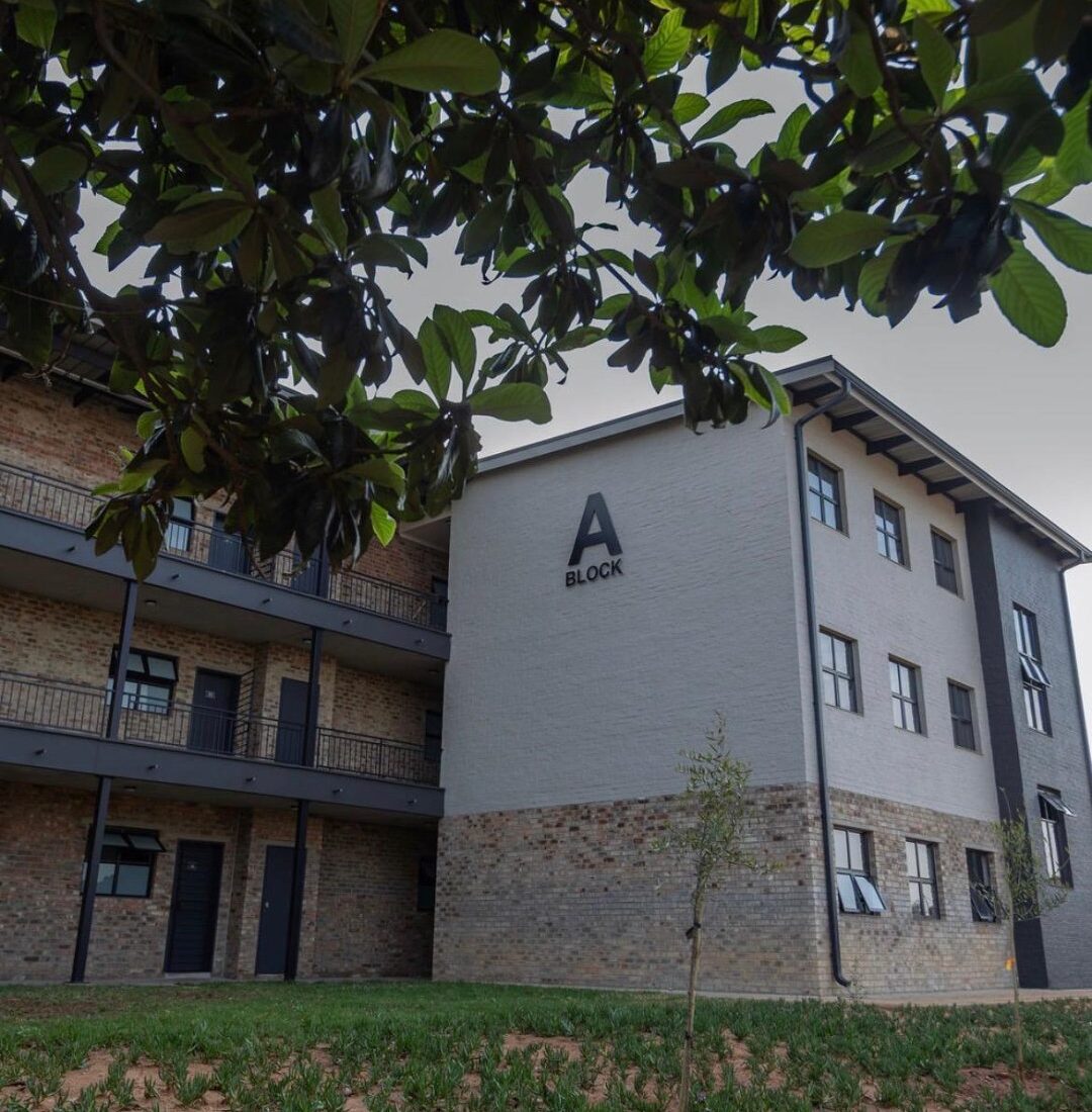 Student / Young Professional room available in a shared apartment – Ivy Corner, Die Hoewes