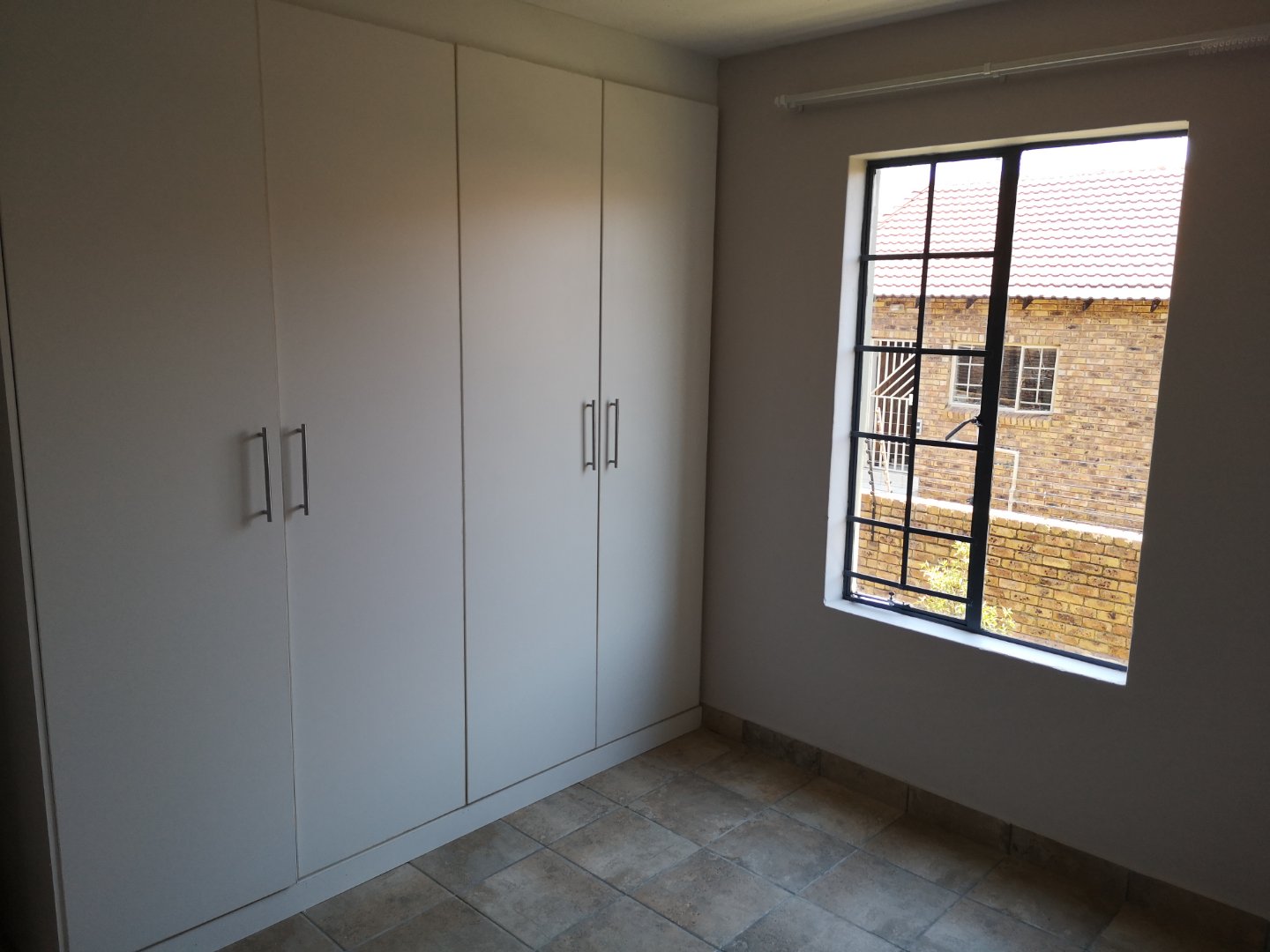 Two Bedroom Apartment – Villa Grigio, Rooihuiskraal North