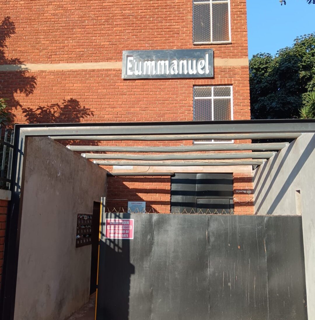 Three Bedroom Two Bathroom Apartment – Eummanuel, Pretoria North