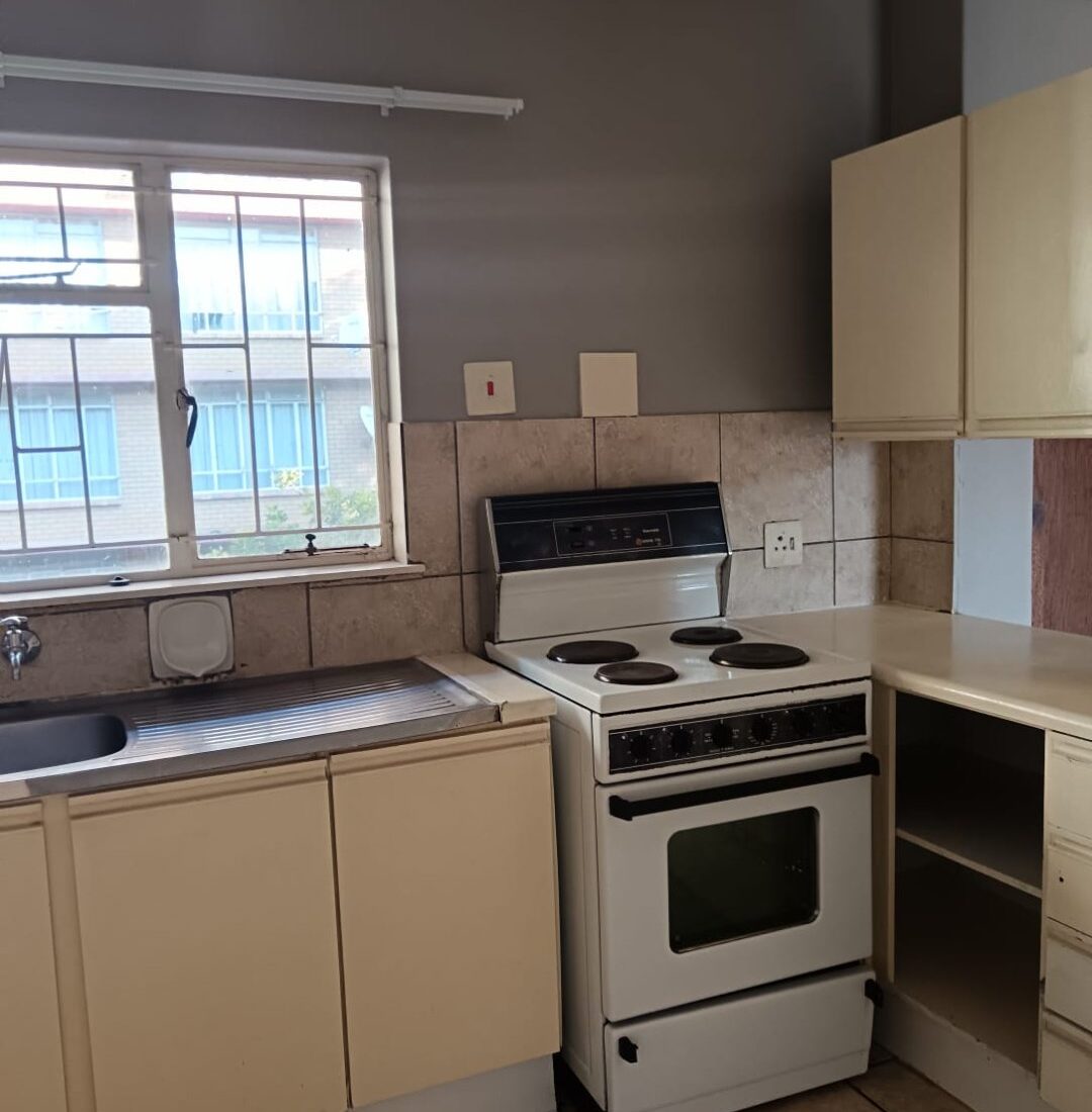 Three Bedroom Two Bathroom Apartment – Eummanuel, Pretoria North